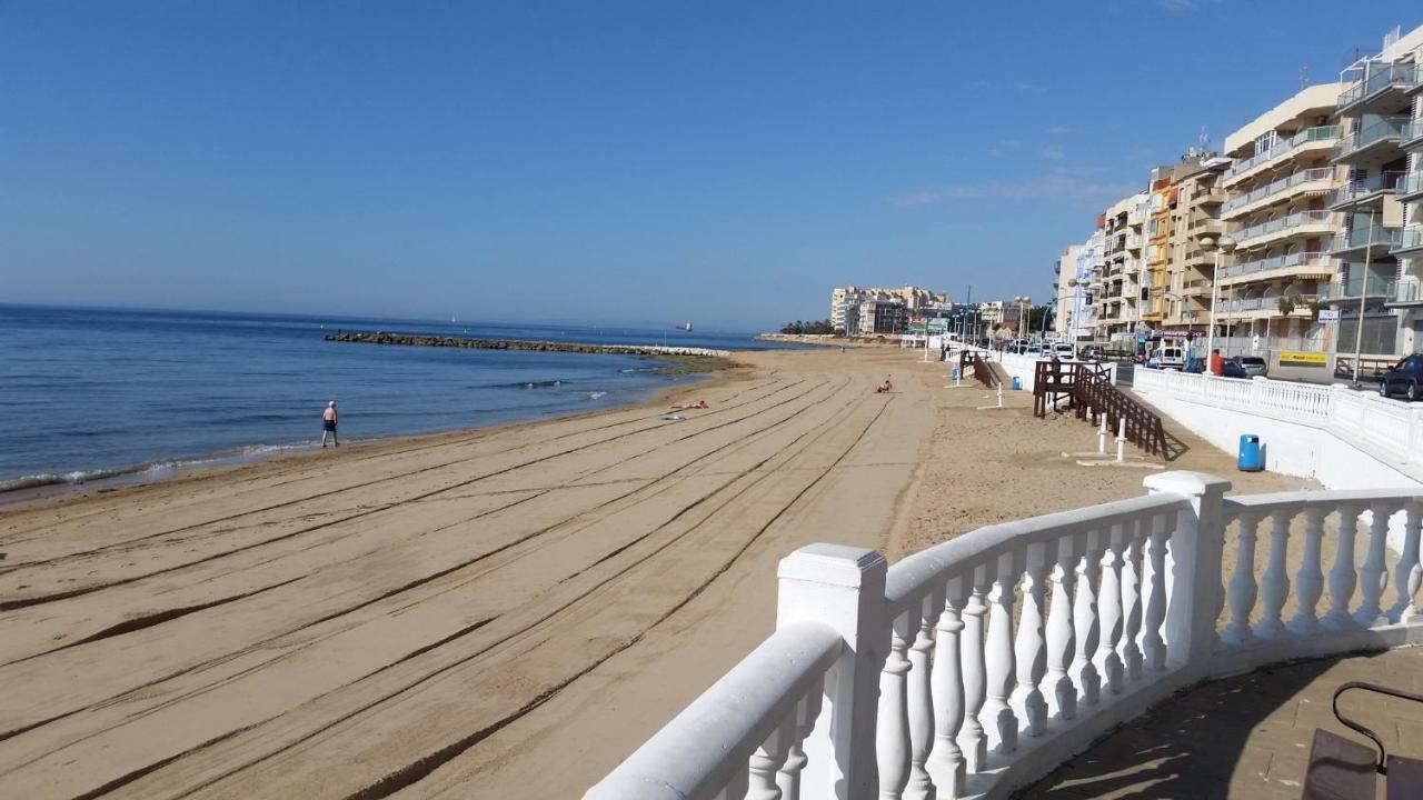 Apartamento A 150 M De La Playa Torrevieja Eksteriør bilde
