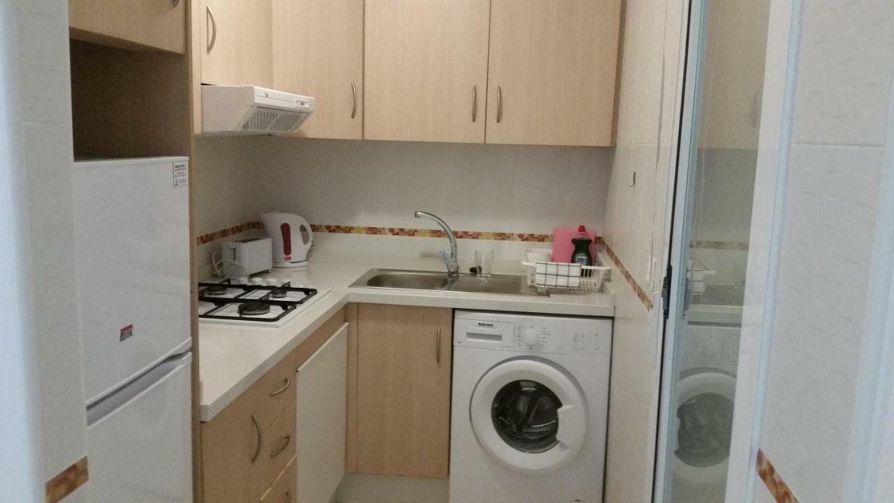 Apartamento A 150 M De La Playa Torrevieja Eksteriør bilde