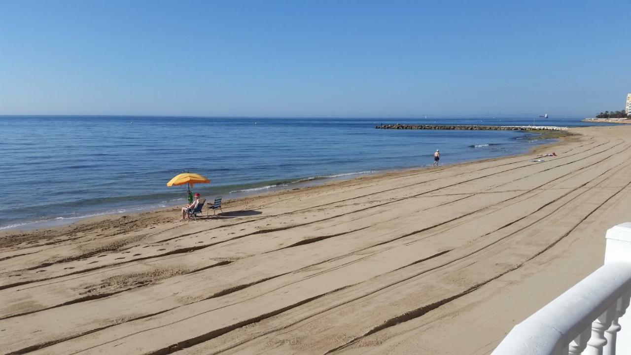 Apartamento A 150 M De La Playa Torrevieja Eksteriør bilde