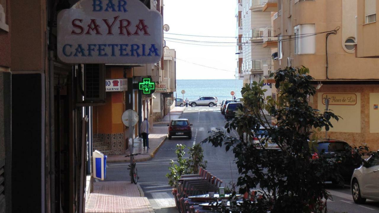 Apartamento A 150 M De La Playa Torrevieja Eksteriør bilde
